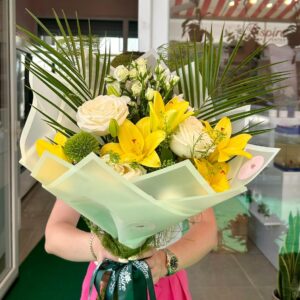 Lilyum ve Gül Buketi