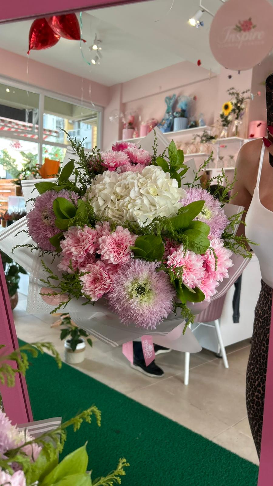 İnspire Rebellion Buketi