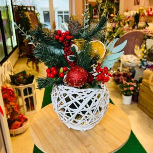 Medium Yapay Noel Aranjmanı