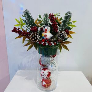 Cam Vazoda Yapay Noel Aranjmanı
