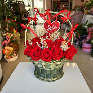 Yapay Kırmızı Gül Sepeti